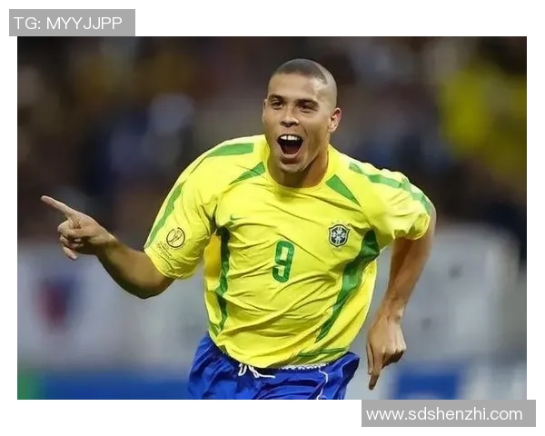 全球十大矮瘦足球球星排名揭秘 看看谁是最具影响力的低个子天才